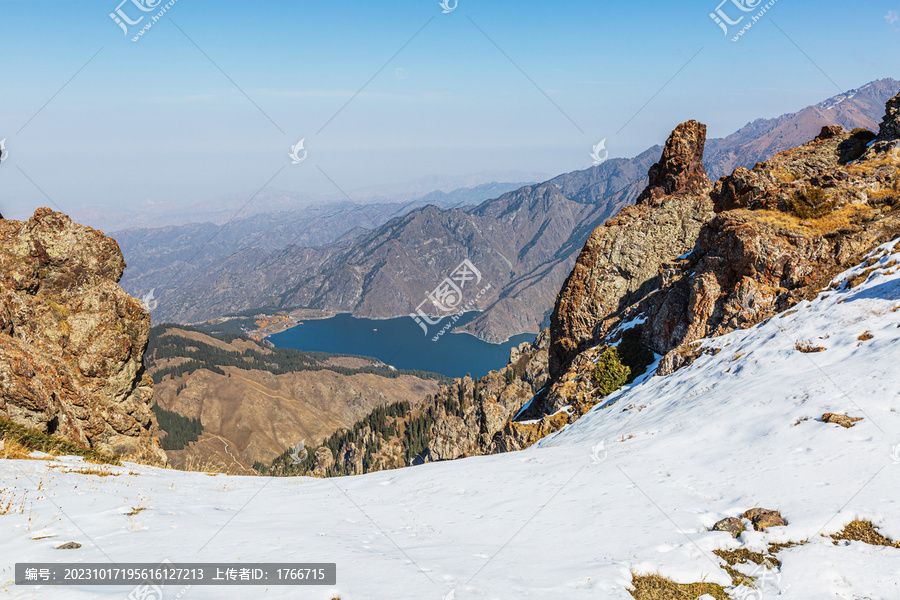 天山天池国家地质公园风光