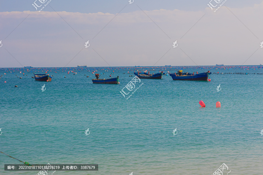 海岛岛屿大海深海孤岛渔船海滩