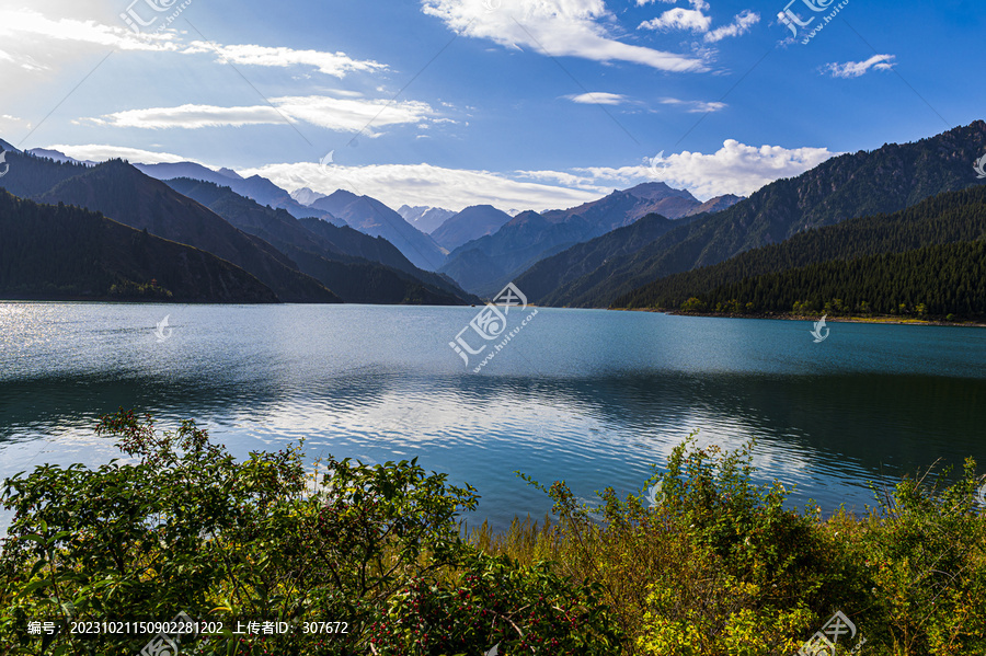 新彊天山天池