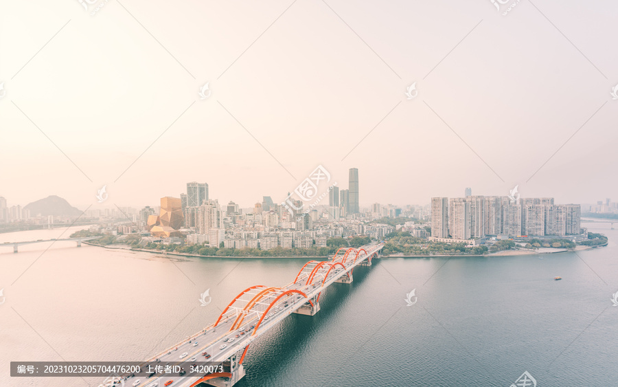 广西柳州城中半岛与文惠桥