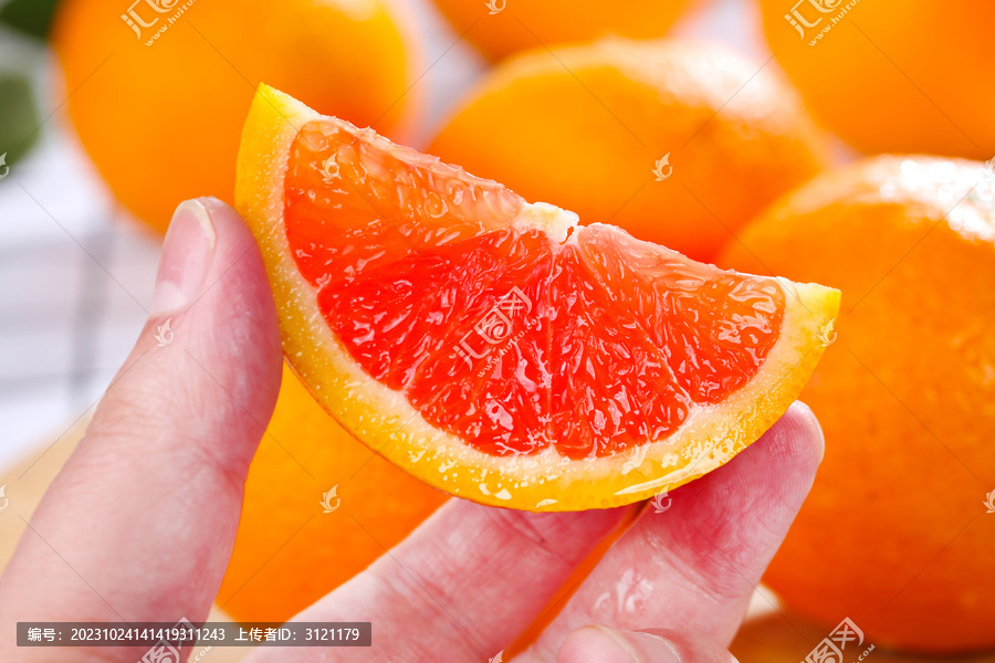 半月型的红橙