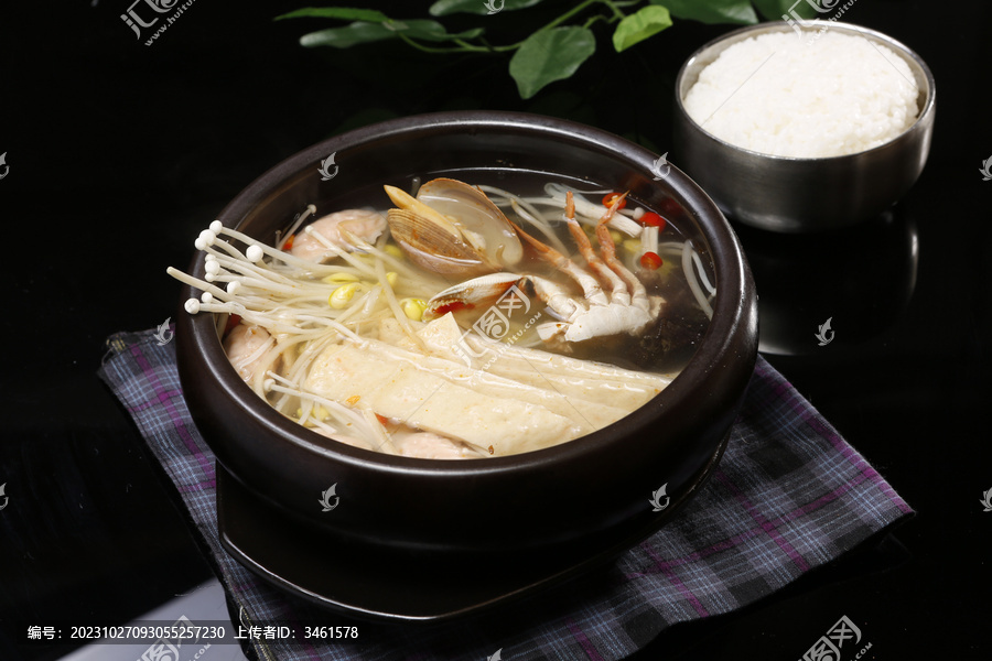 石锅海味鱼饼汤