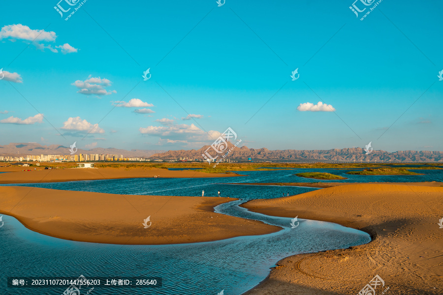 内蒙古乌海湖风光