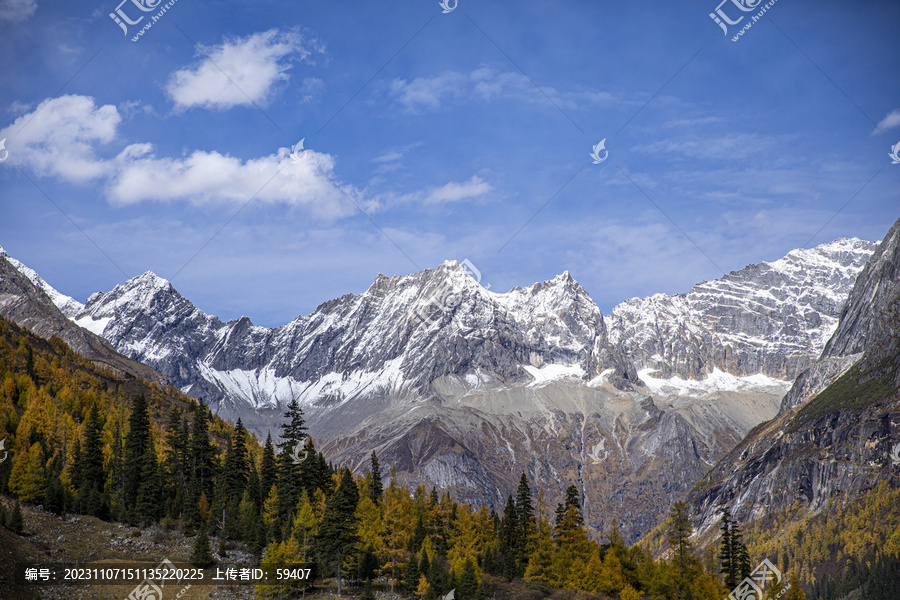 四姑娘山双桥沟景区风光