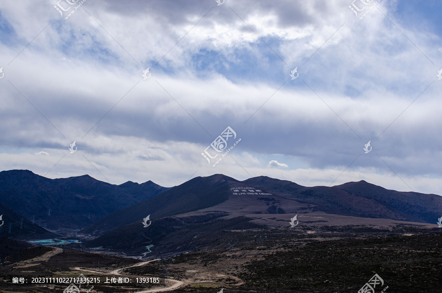 川藏线自驾游康定情歌景区