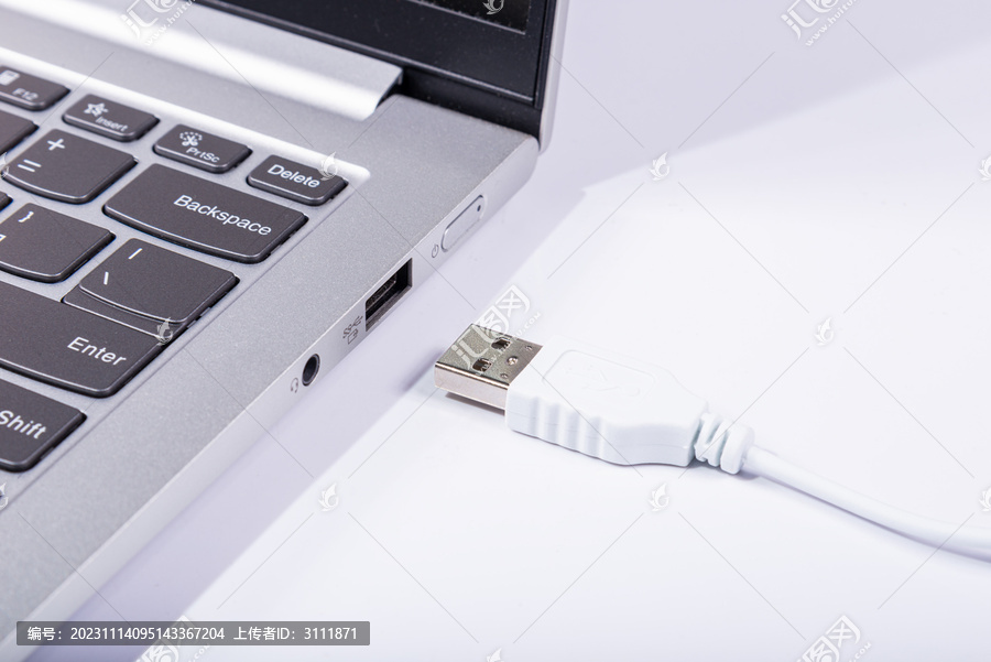 USB接口与笔记本电脑键盘