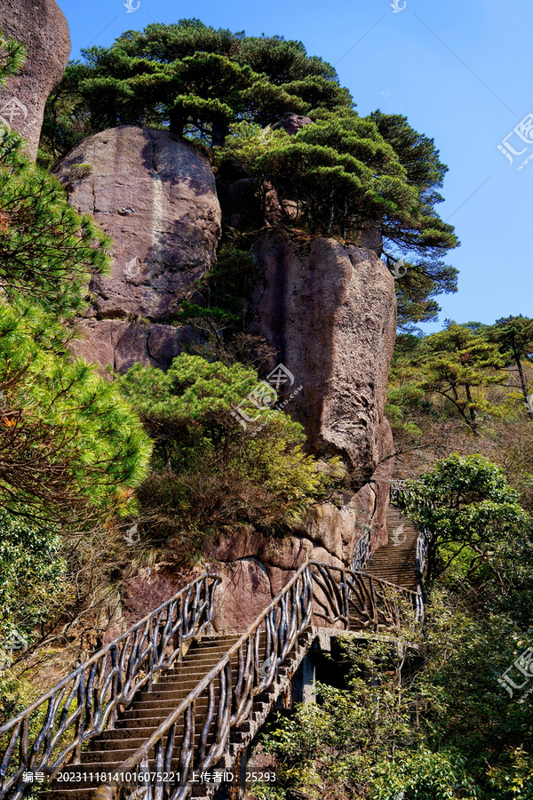 三清山绝壁栈道