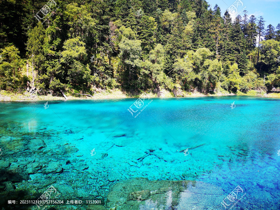 高山湖泊