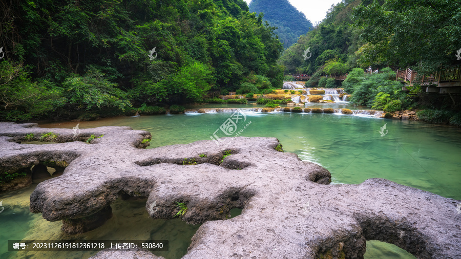 贵州黔南荔波小七孔青山绿水