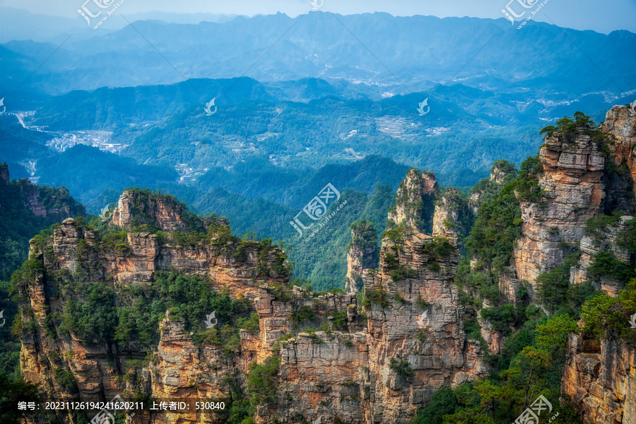 张家界奇峰异石悬崖峭壁