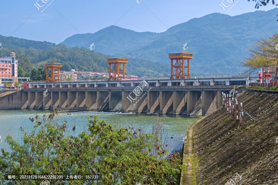 华安水力发电拦河闸坝