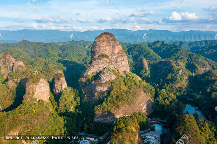 湖南通道独岩丹霞山山川风光