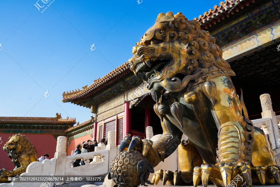 北京故宫博物院铜狮子