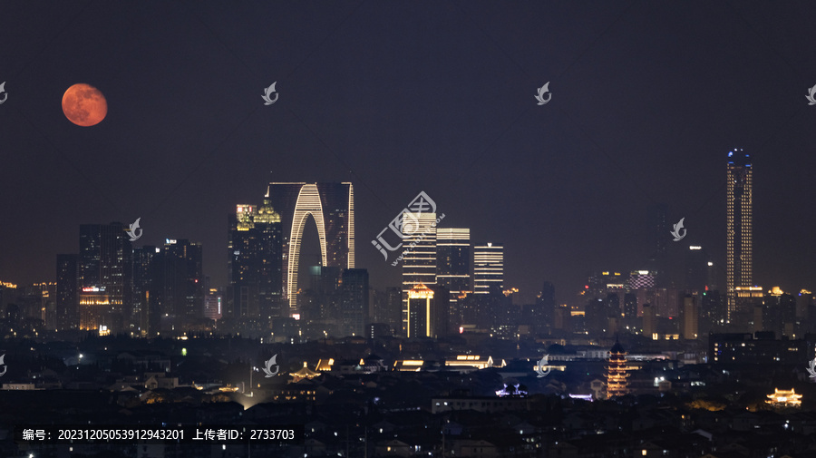 苏州夜景与月亮