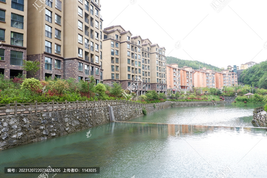 避暑房水景