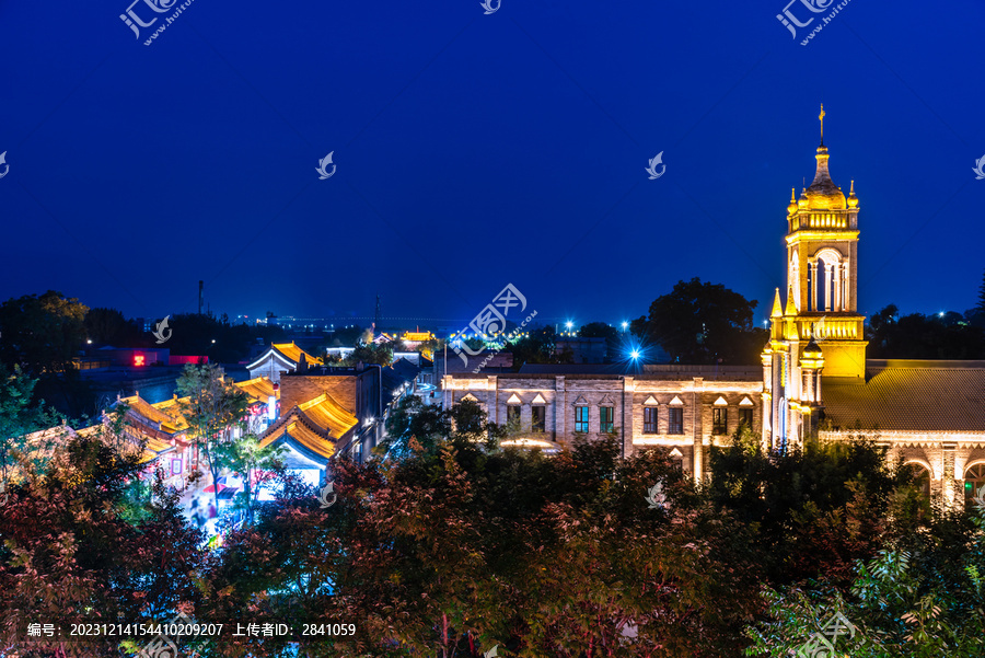 中国山西忻州古城步行街夜景