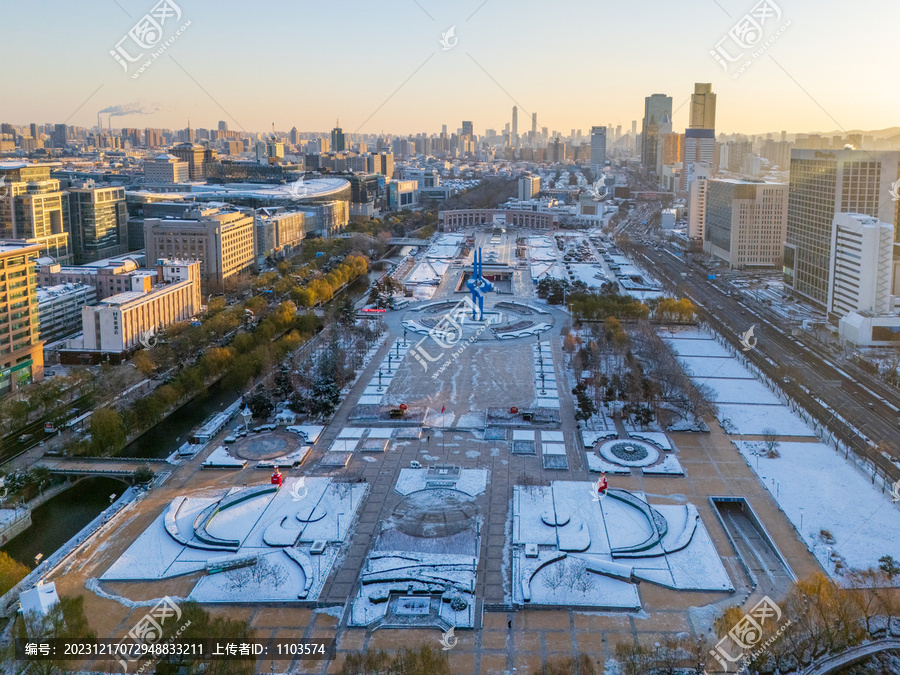 济南泉城广场雪景