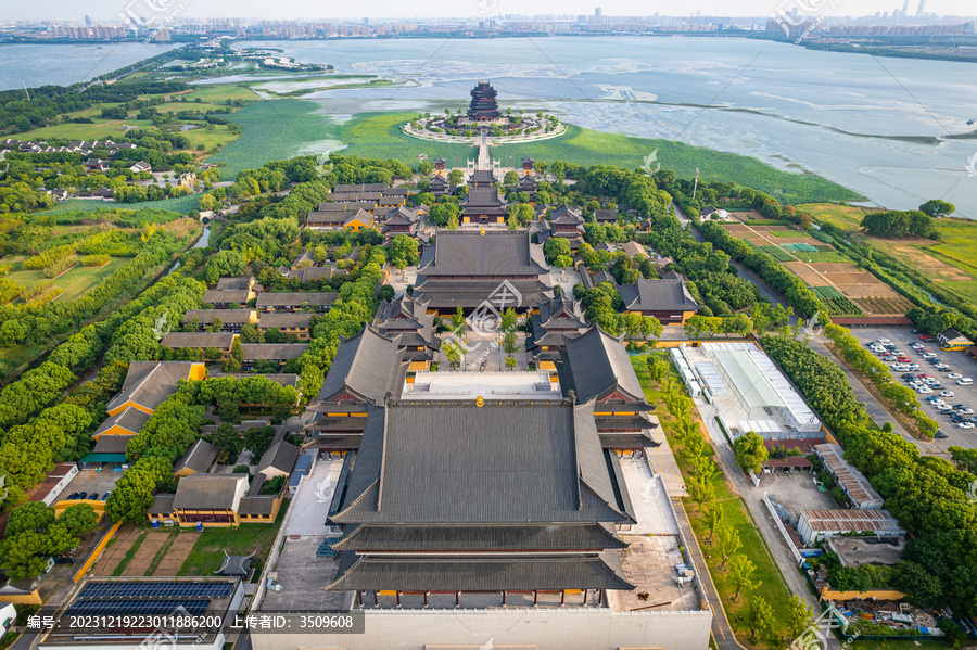 苏州阳澄湖重元寺航拍视角