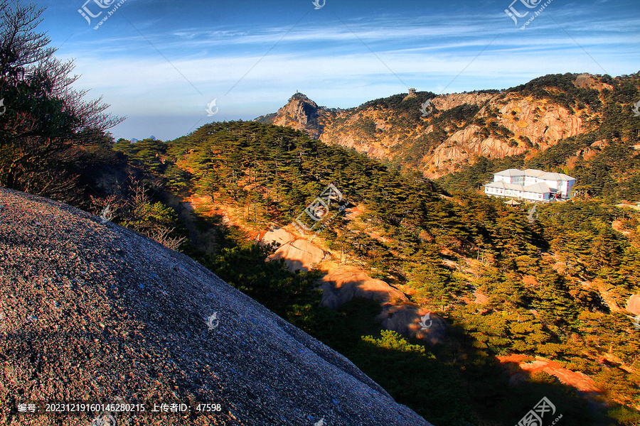 黄山远眺黄山地平线