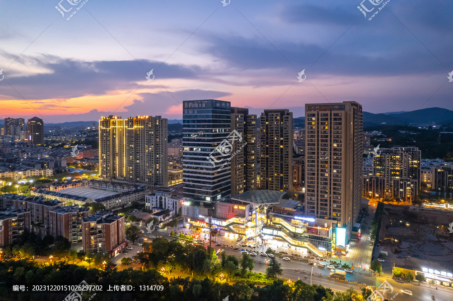 楚雄四季银座大厦夜景