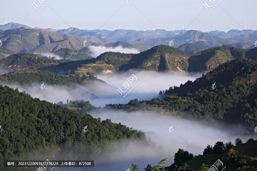 陕北油田生产现场