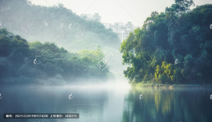 广西柳州雀儿山公园湖畔风景