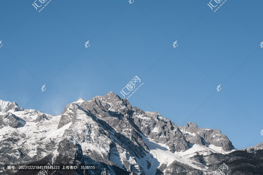 雪山