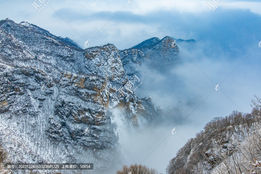 白石山云海雪景