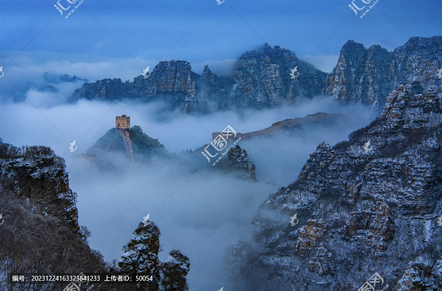 山景长城雪景云海