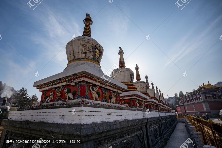 青海西宁塔尔寺建筑外景