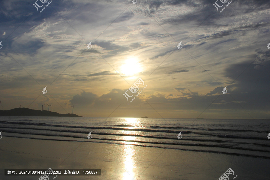 日落夕阳晚霞黄昏海边沙滩风车