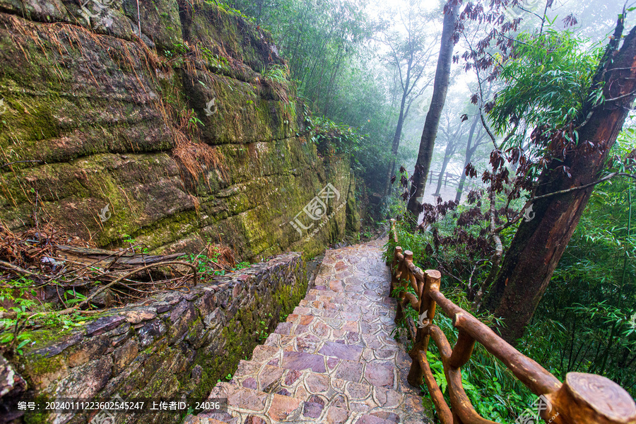 北帝山旅游风景区登山步梯