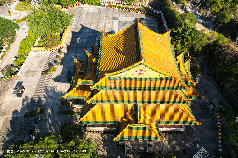 厦门航拍梅山寺建筑景观