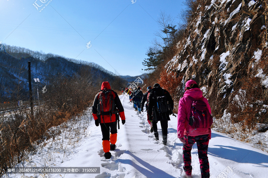 雪地穿越