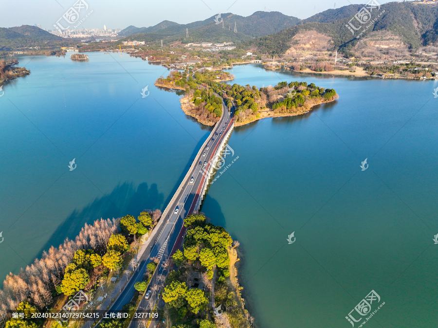 航拍下的萧山湘湖景区风光