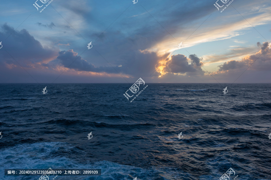 海洋日落晚霞风景