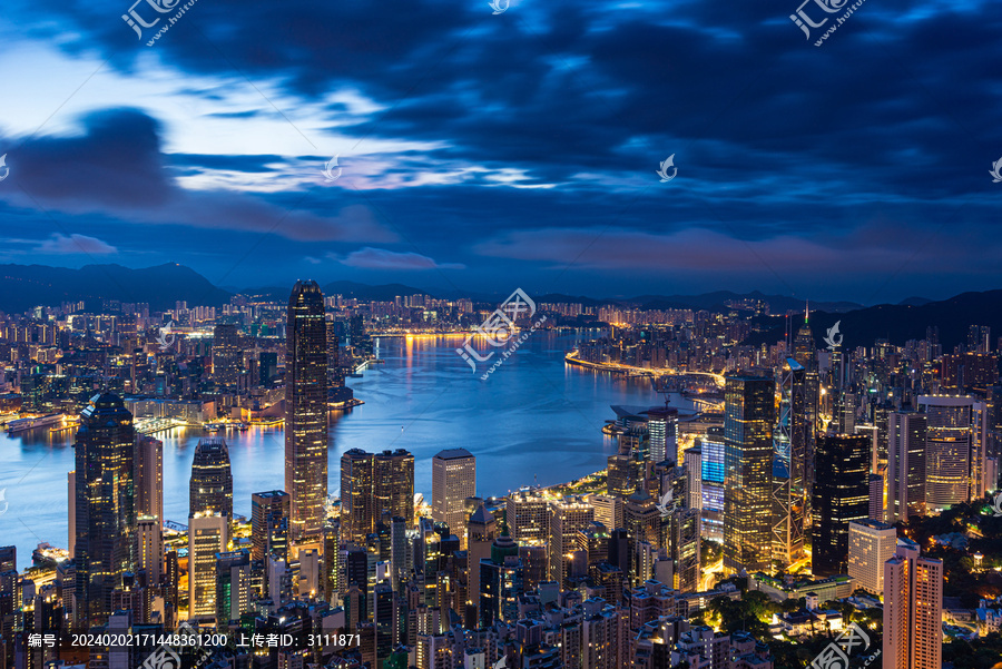 香港国际大都市建筑繁荣夜景