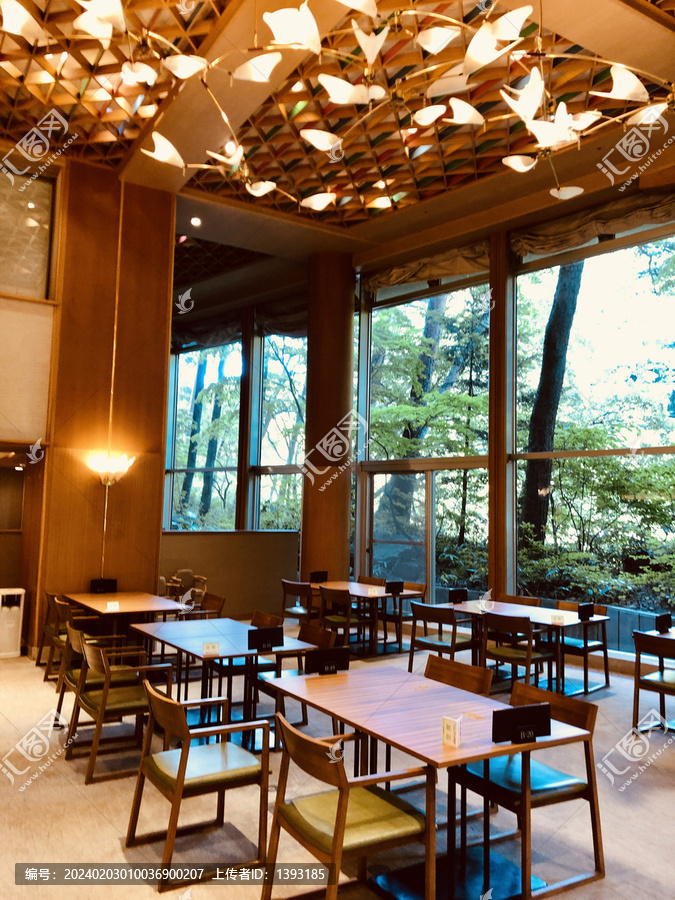 日本福岛旅游酒店自助餐厅装潢