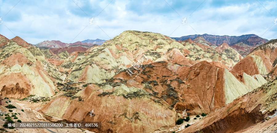 甘肃兰州水墨丹霞旅游景区