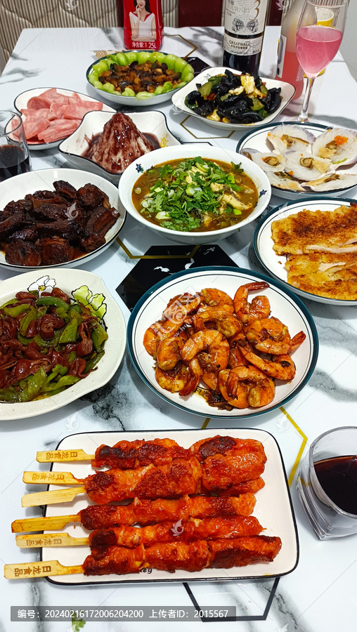 一桌菜年夜饭家宴家庭餐饮美食