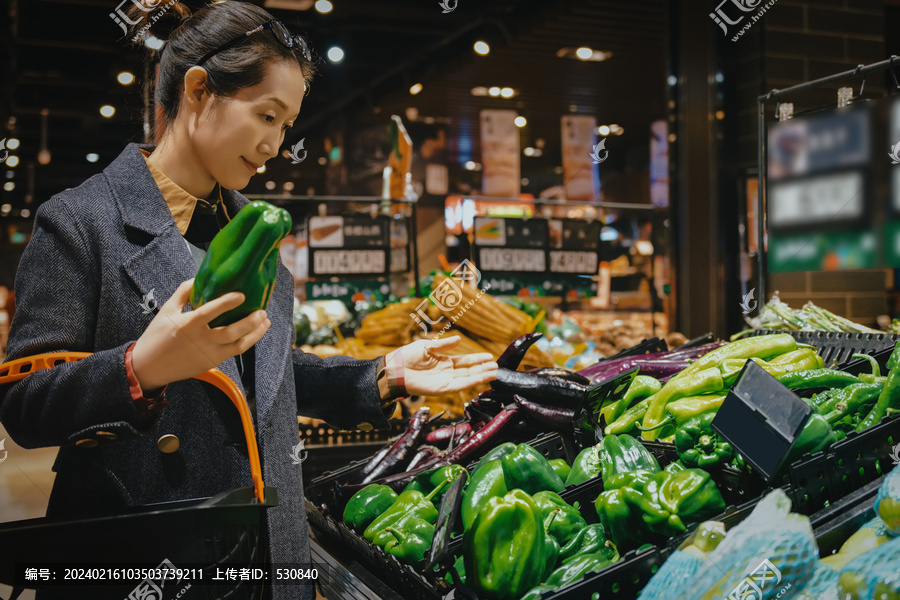 亚洲女性的蔬菜保鲜与可持续饮食