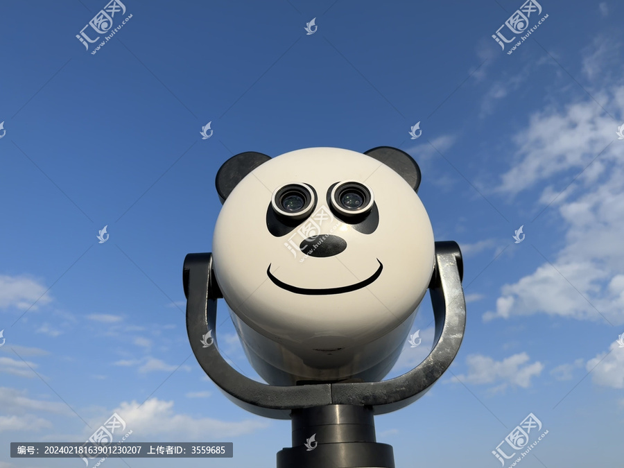 晴天熊猫望远镜