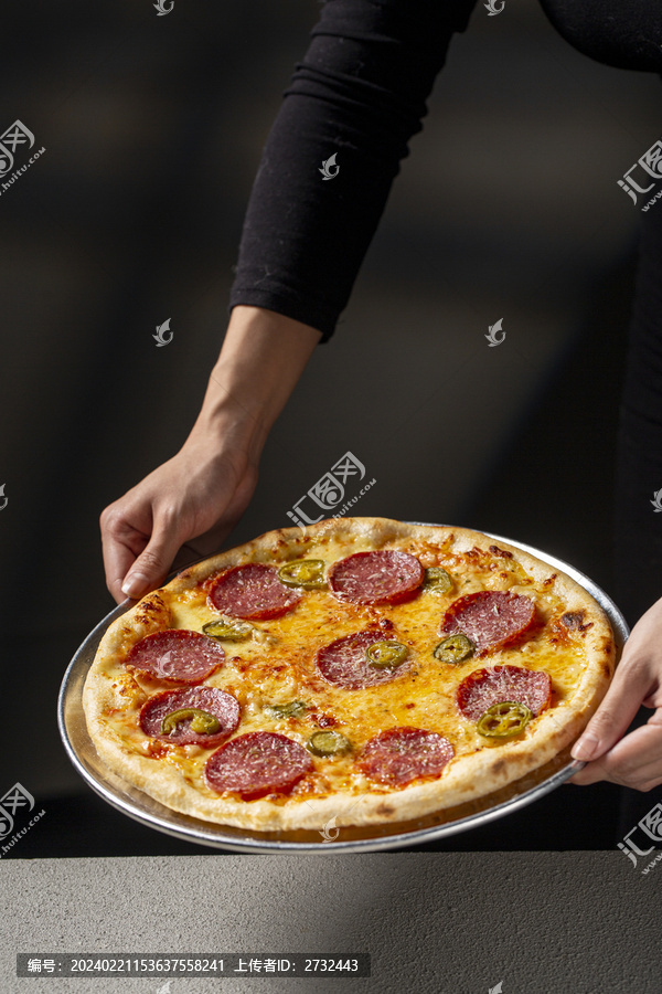 贝贝罗尼披萨