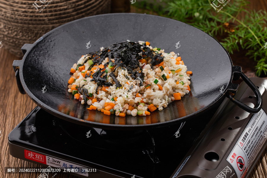 海灵菇炒饭