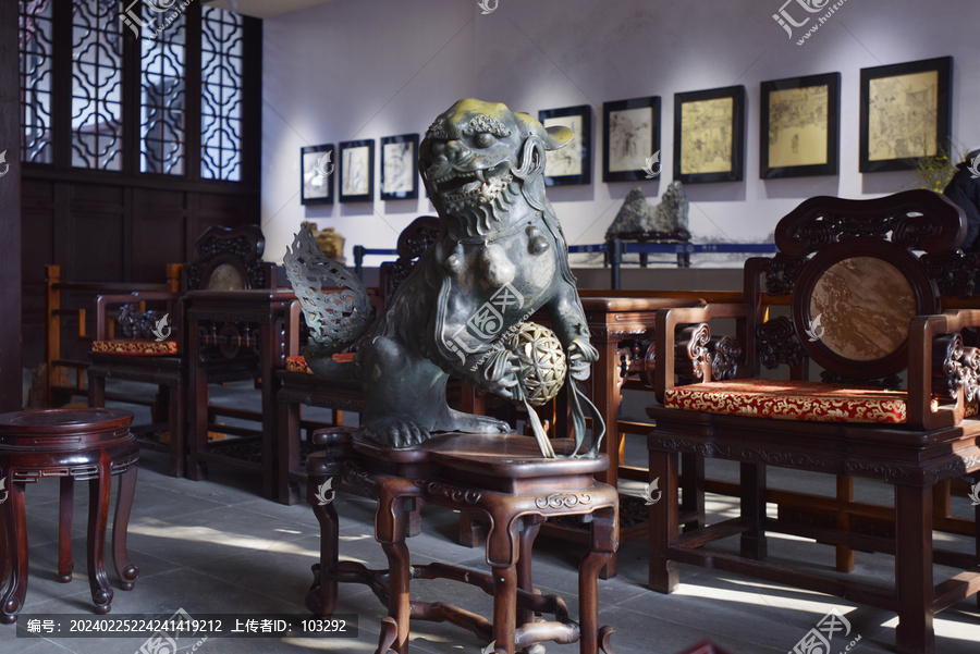 苏州狮子林的古家具与瑞兽雕塑