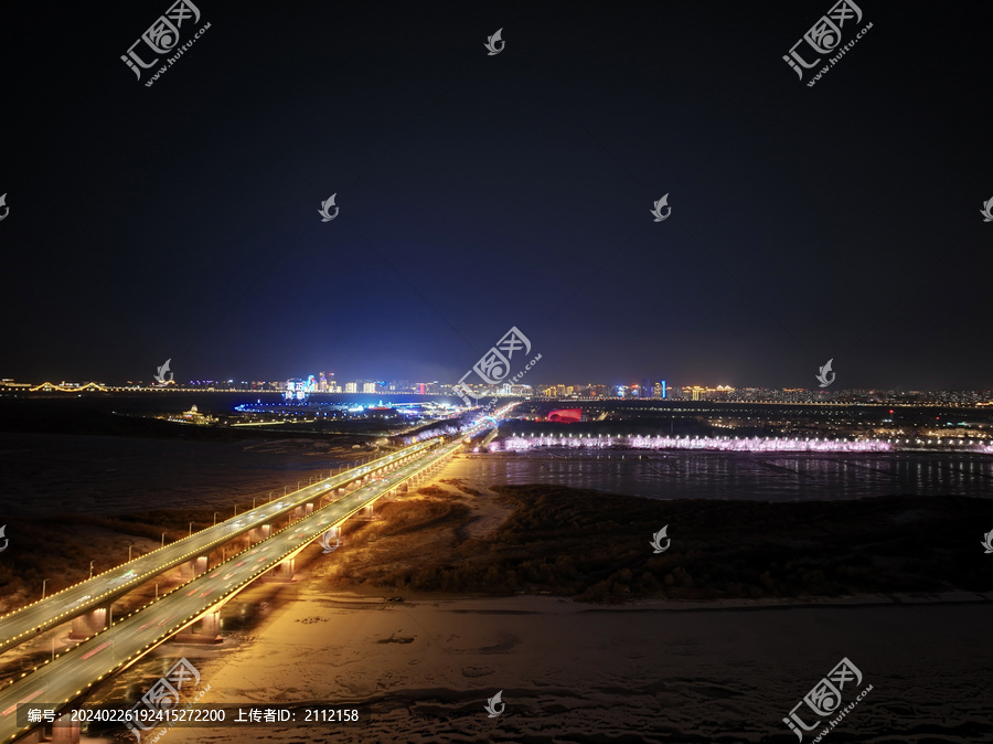 哈尔滨松花江公路大桥夜景