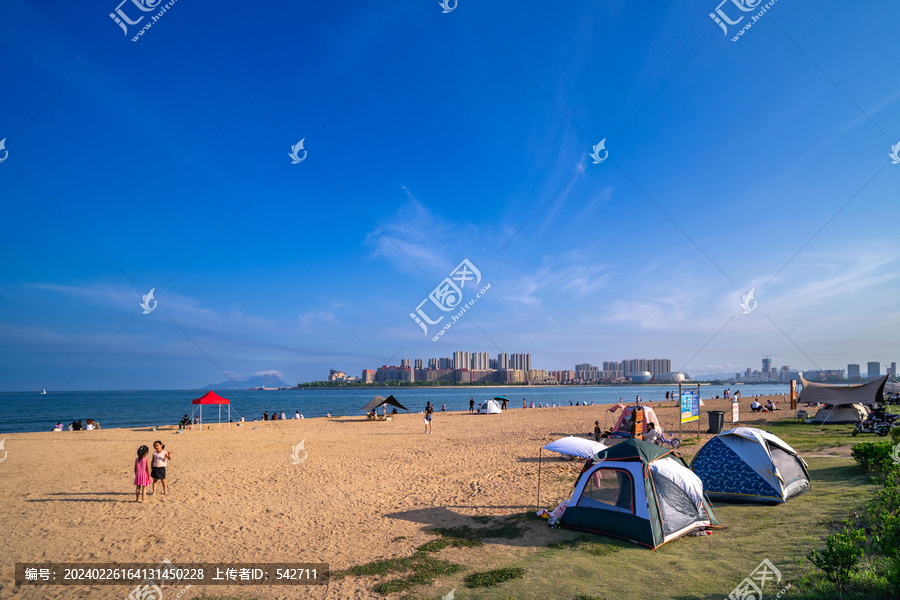 青岛西海岸星海滩夏日风情