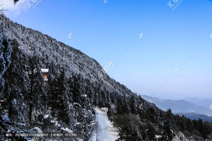 四川乐山峨眉山冬日雪景