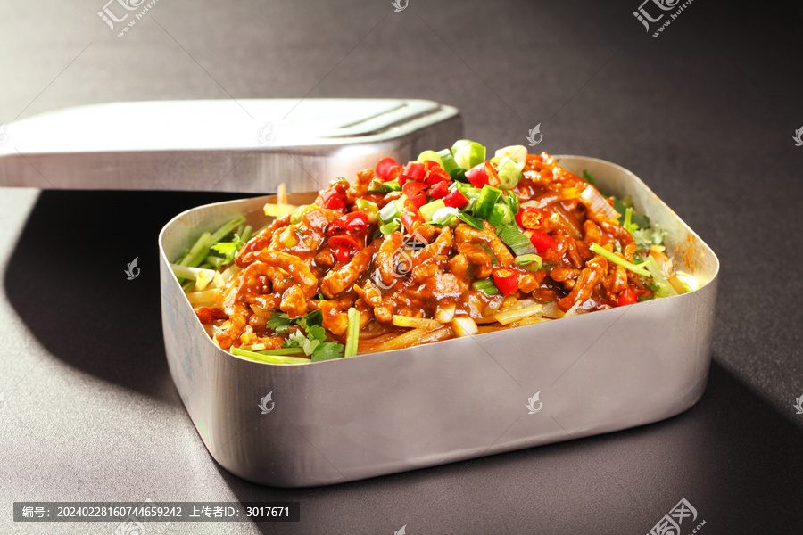 饭盒焖土豆丝
