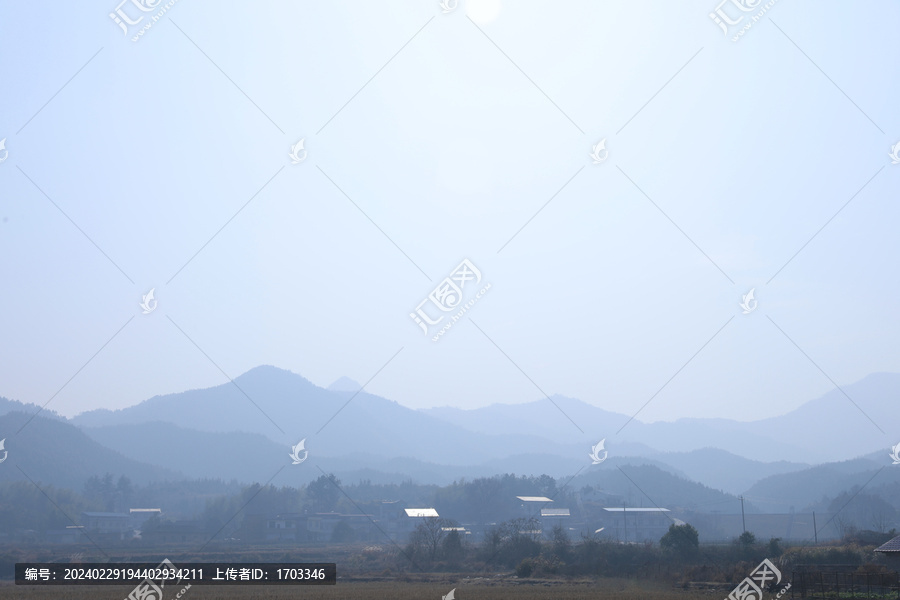 水墨群山